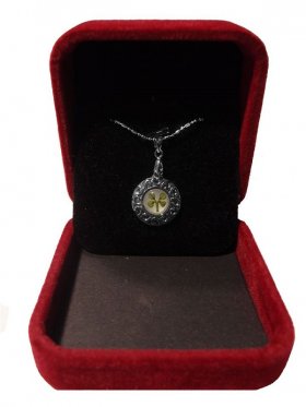 White Gold Plated Vintage Clover