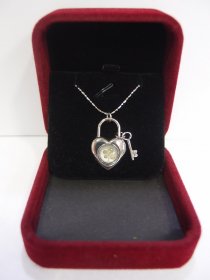 White Gold Plated Love Key Clover Mk3A